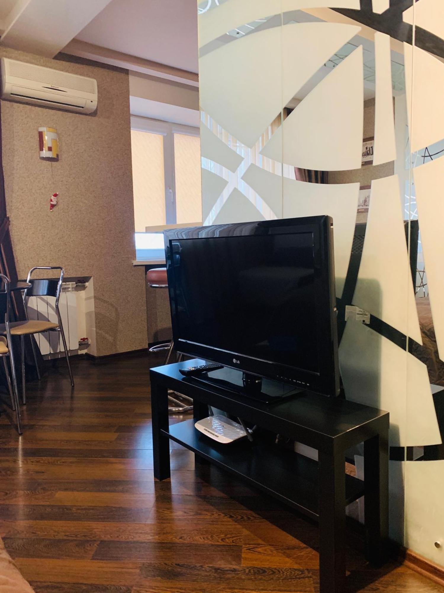 Apartment In Kharkiv , Prospect Nauki 19A Dış mekan fotoğraf